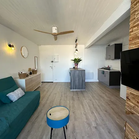 Apparemment Proche Apartment